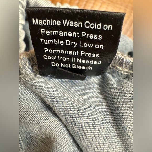 POL Light-Blue Wide Leg Laser-Cut Denim Jeans with Drawstring - Picture 4 of 11